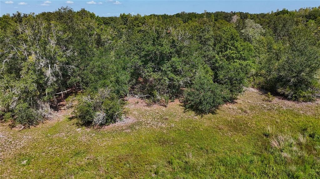 待售: $699,900 (19.47 acres)