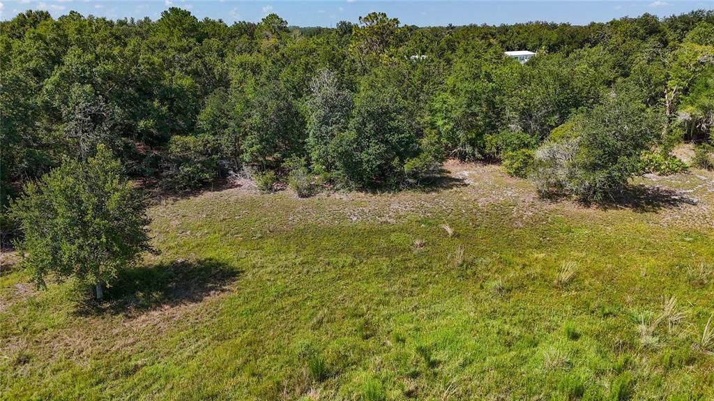 待售: $699,900 (19.47 acres)