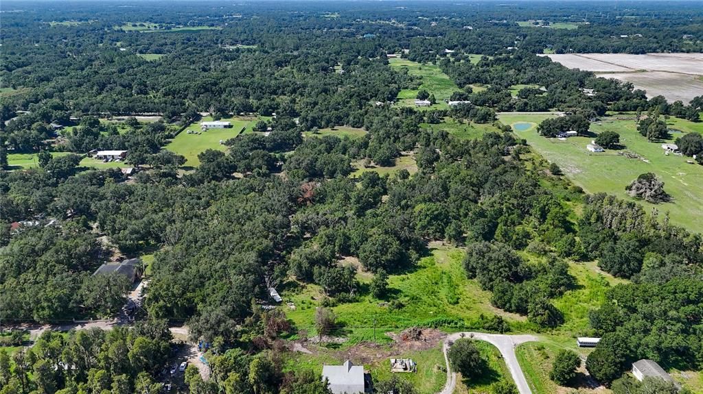 待售: $699,900 (19.47 acres)