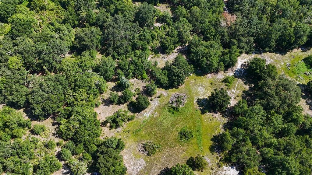 待售: $699,900 (19.47 acres)