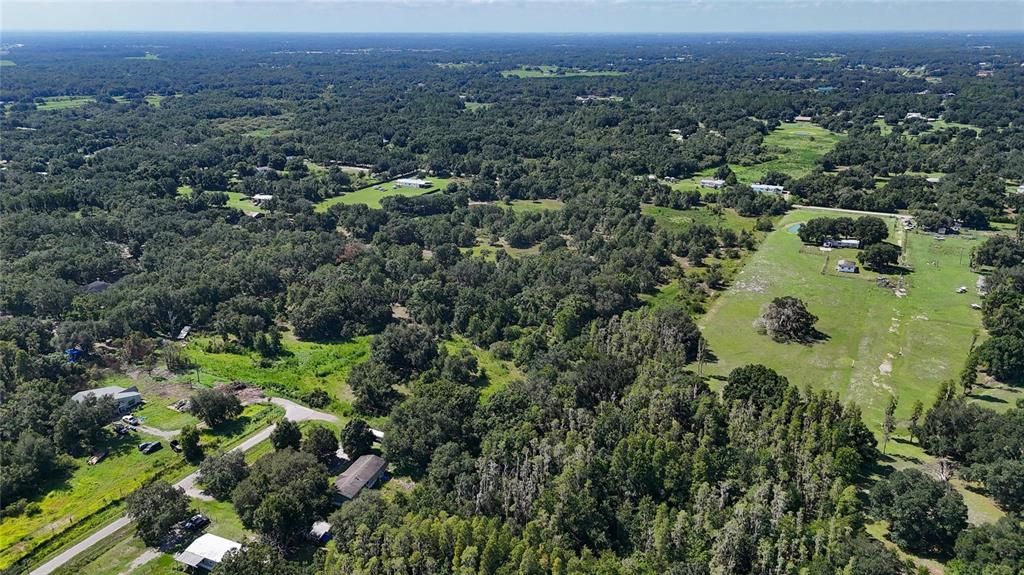 待售: $699,900 (19.47 acres)
