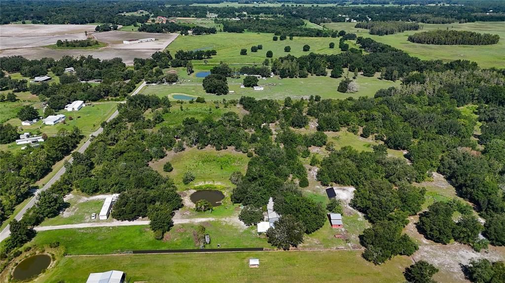待售: $699,900 (19.47 acres)