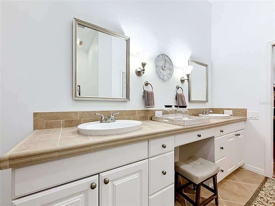 В аренду: $2,500 (3 спален, 2 ванн, 2190 Квадратных фут)