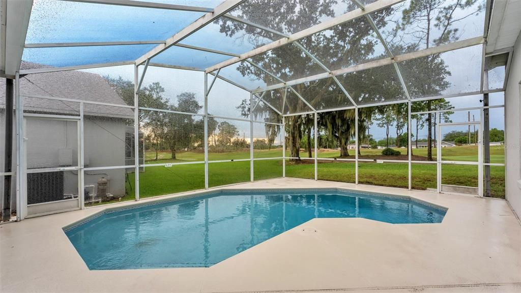 For Sale: $424,900 (6 beds, 3 baths, 2305 Square Feet)