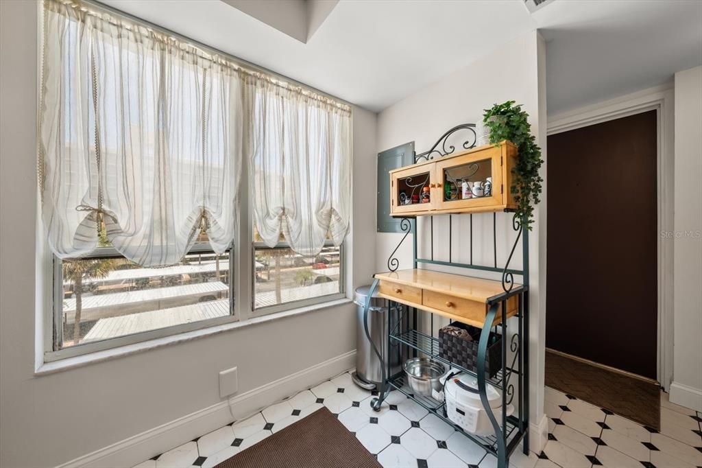 En Venta: $195,000 (2 camas, 2 baños, 1050 Pies cuadrados)
