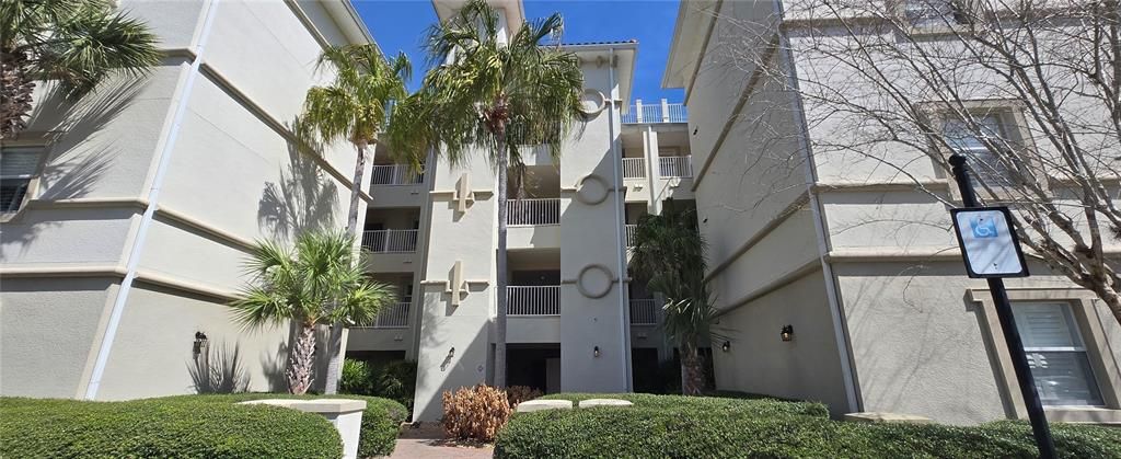 For Sale: $249,900 (2 beds, 2 baths, 1115 Square Feet)