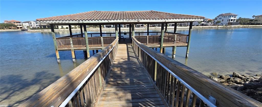 For Sale: $249,900 (2 beds, 2 baths, 1115 Square Feet)
