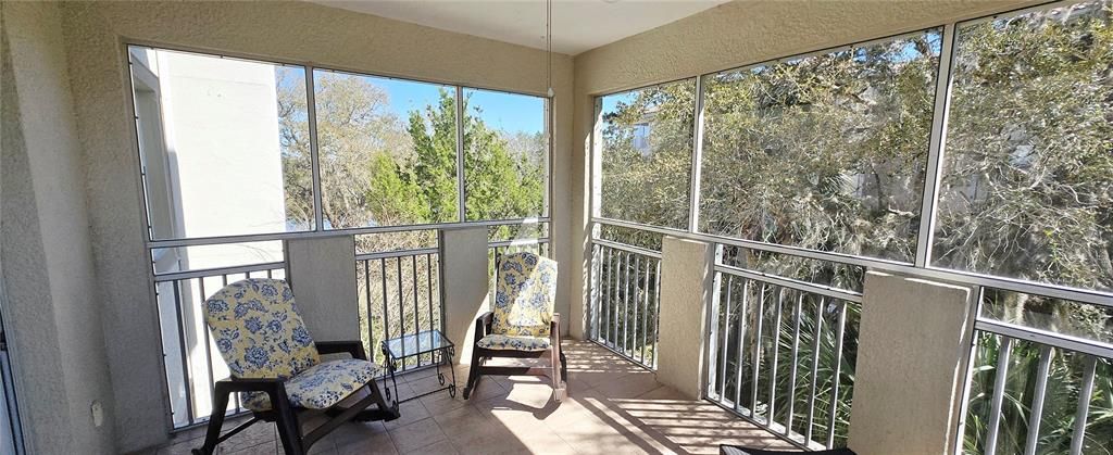 For Sale: $249,900 (2 beds, 2 baths, 1115 Square Feet)