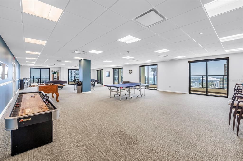 For Sale: $493,000 (1 beds, 1 baths, 1146 Square Feet)