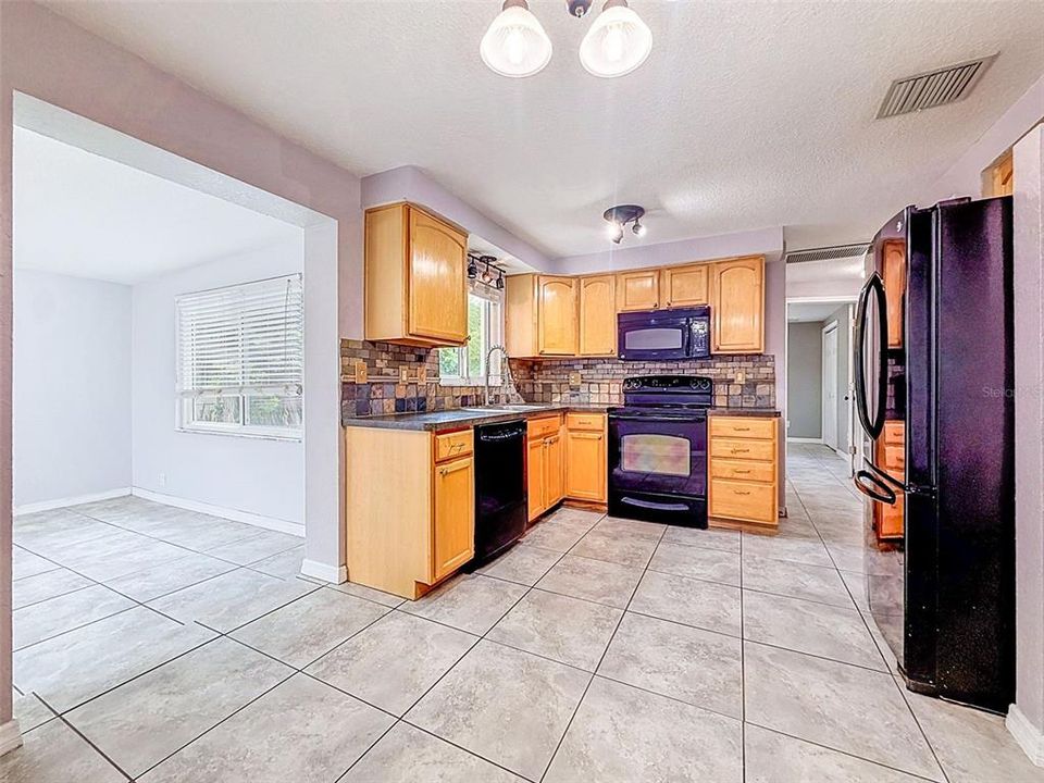 En Venta: $245,000 (2 camas, 1 baños, 1032 Pies cuadrados)