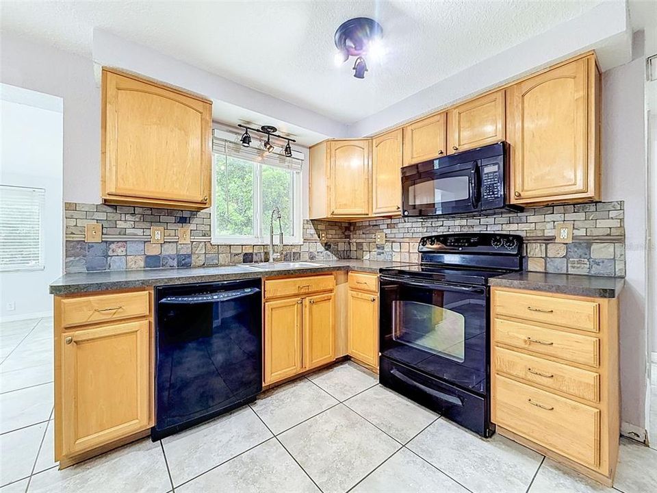 En Venta: $245,000 (2 camas, 1 baños, 1032 Pies cuadrados)