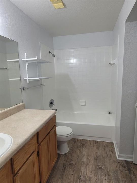 В аренду: $1,700 (2 спален, 2 ванн, 934 Квадратных фут)