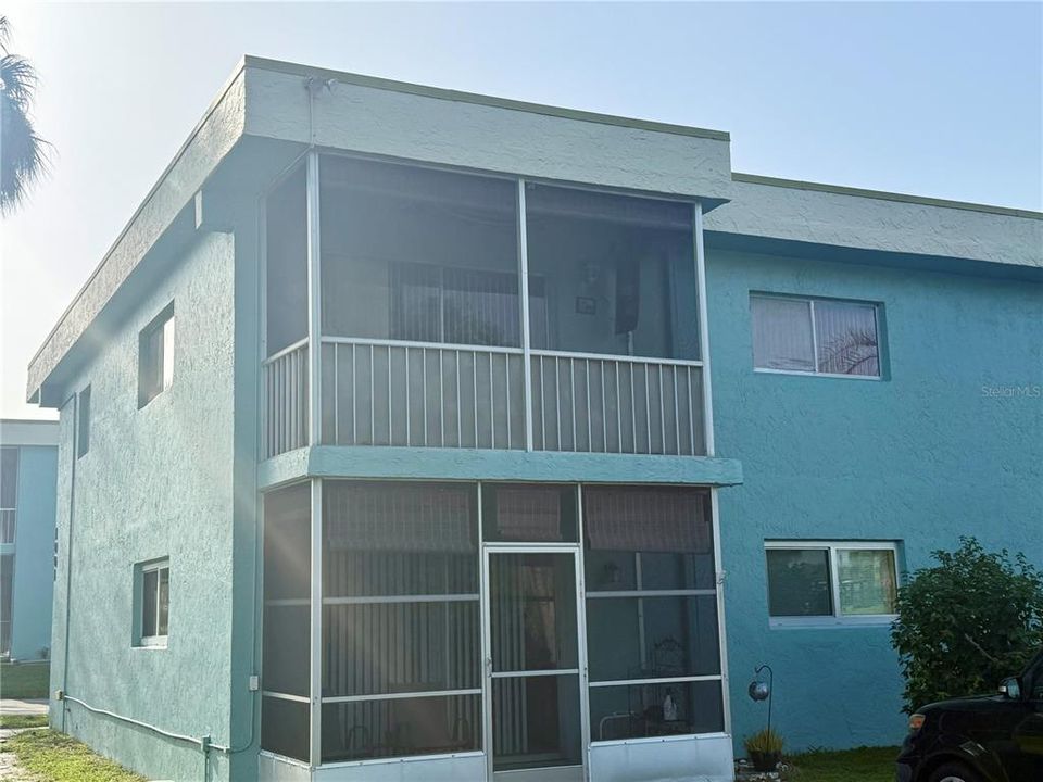 На продажу: $129,000 (2 спален, 2 ванн, 1058 Квадратных фут)