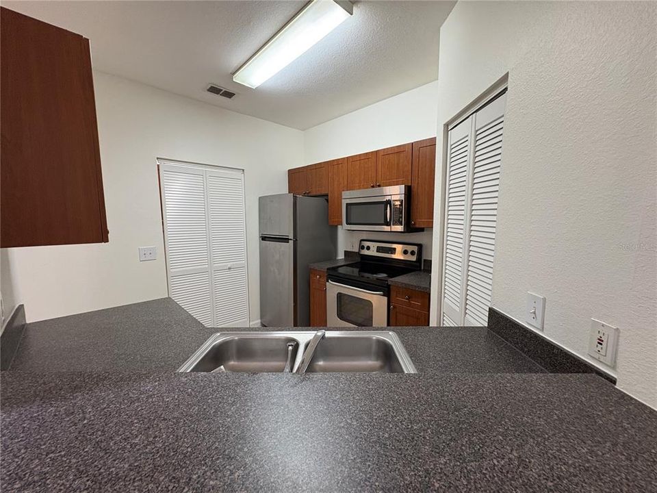 En Renta: $2,950 (4 camas, 3 baños, 1670 Pies cuadrados)
