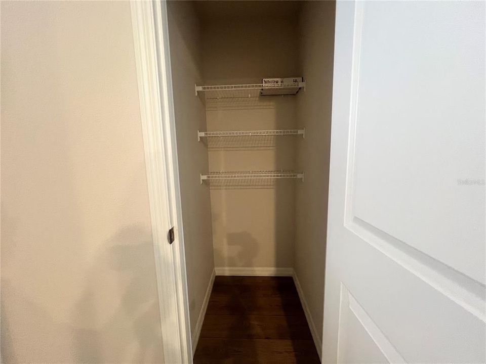 В аренду: $2,400 (3 спален, 2 ванн, 1464 Квадратных фут)