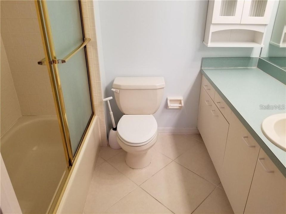 В аренду: $2,100 (2 спален, 2 ванн, 1125 Квадратных фут)