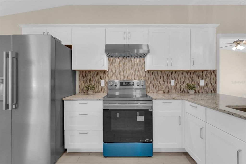 Active With Contract: $365,000 (3 beds, 2 baths, 1219 Square Feet)