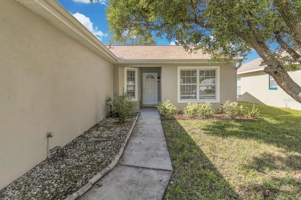 Active With Contract: $365,000 (3 beds, 2 baths, 1219 Square Feet)