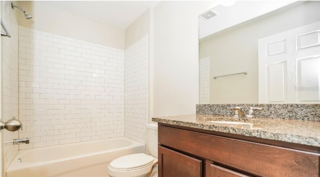 En Venta: $259,900 (3 camas, 2 baños, 1209 Pies cuadrados)