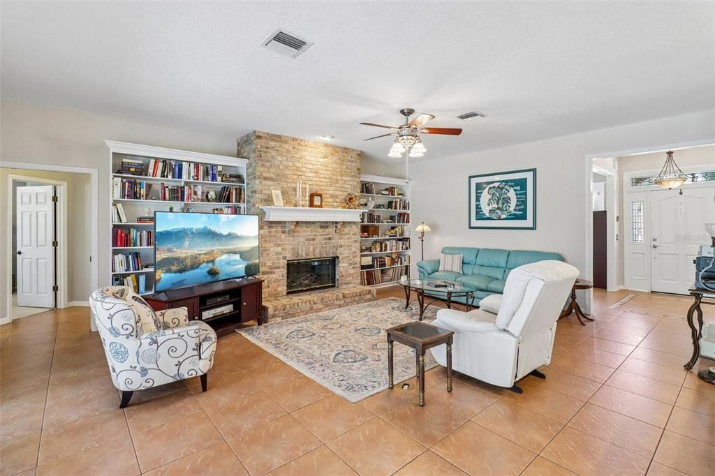 For Sale: $619,900 (4 beds, 3 baths, 2707 Square Feet)