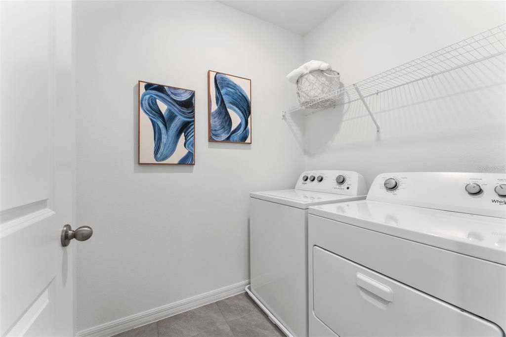 В аренду: $2,850 (4 спален, 2 ванн, 2305 Квадратных фут)