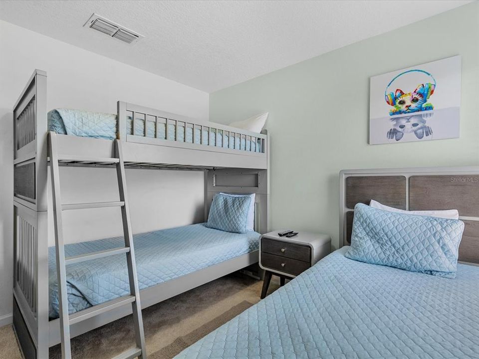 En Venta: $515,000 (6 camas, 5 baños, 2876 Pies cuadrados)