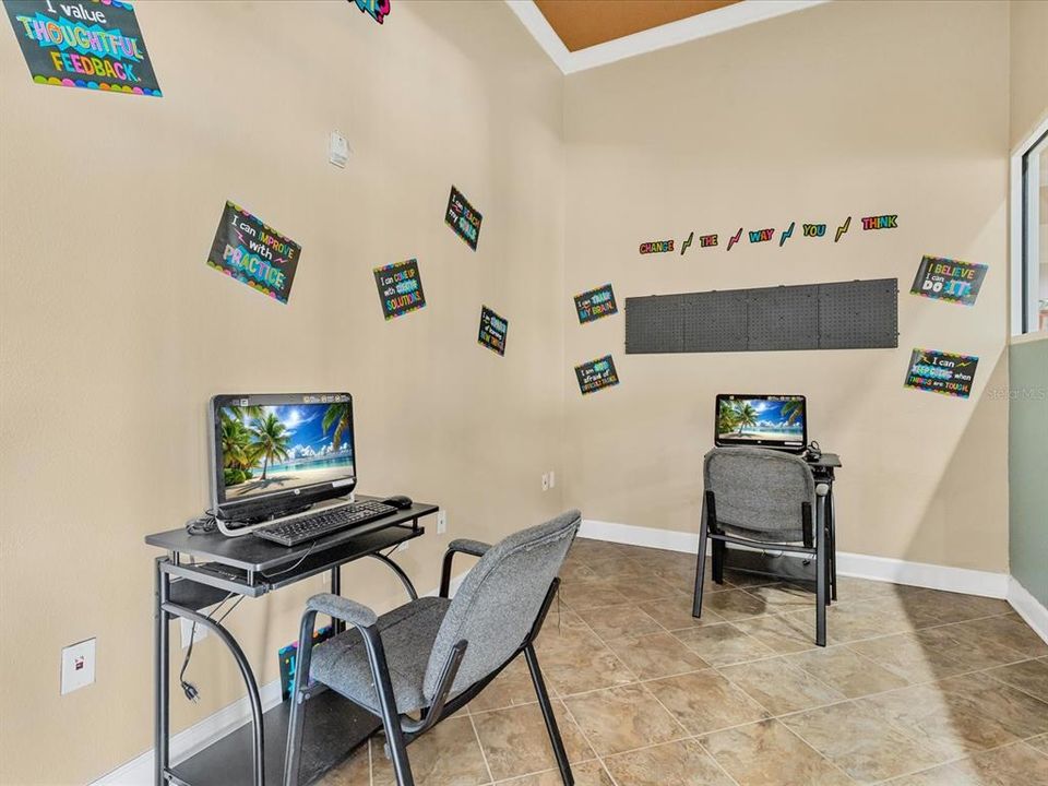 En Venta: $515,000 (6 camas, 5 baños, 2876 Pies cuadrados)