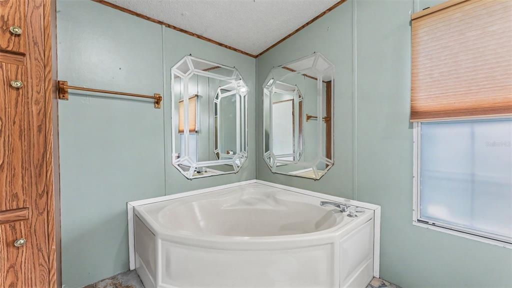 На продажу: $365,000 (4 спален, 3 ванн, 2170 Квадратных фут)