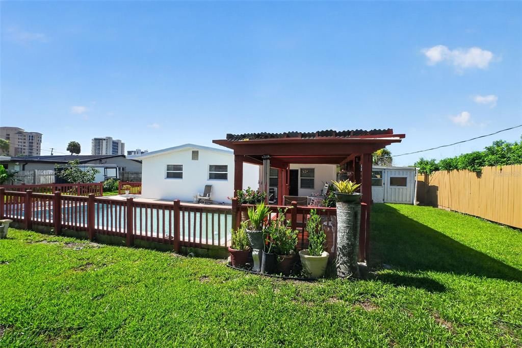 En Venta: $550,000 (3 camas, 2 baños, 2365 Pies cuadrados)