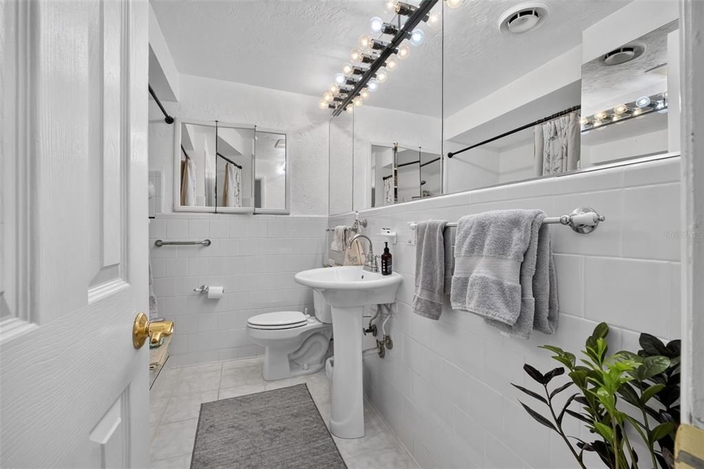 En Venta: $550,000 (3 camas, 2 baños, 2365 Pies cuadrados)