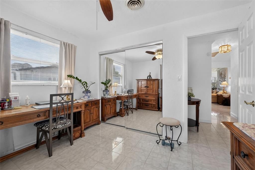 En Venta: $550,000 (3 camas, 2 baños, 2365 Pies cuadrados)