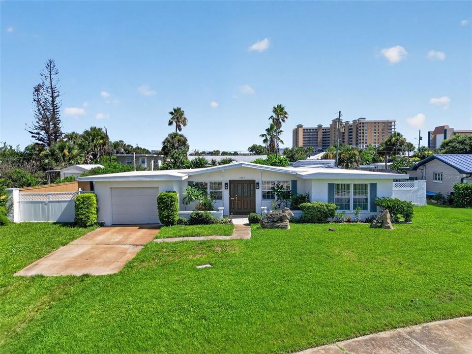 En Venta: $550,000 (3 camas, 2 baños, 2365 Pies cuadrados)