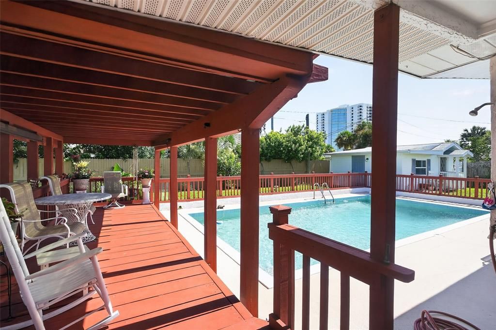 En Venta: $550,000 (3 camas, 2 baños, 2365 Pies cuadrados)