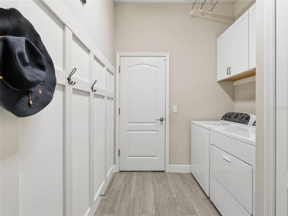 En Venta: $960,000 (3 camas, 3 baños, 2563 Pies cuadrados)
