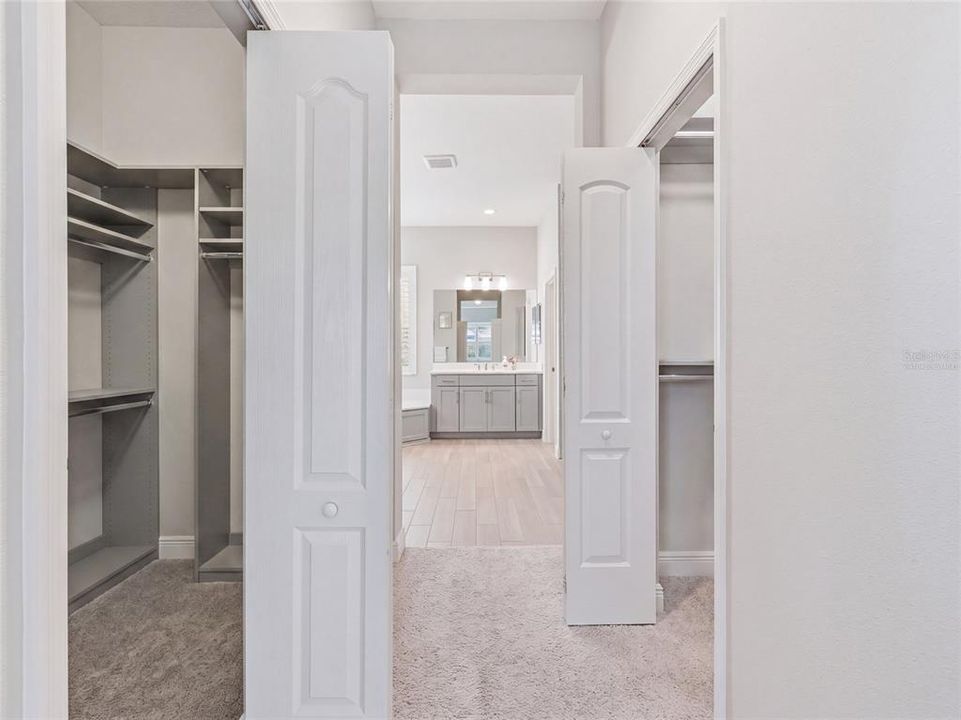 En Venta: $960,000 (3 camas, 3 baños, 2563 Pies cuadrados)