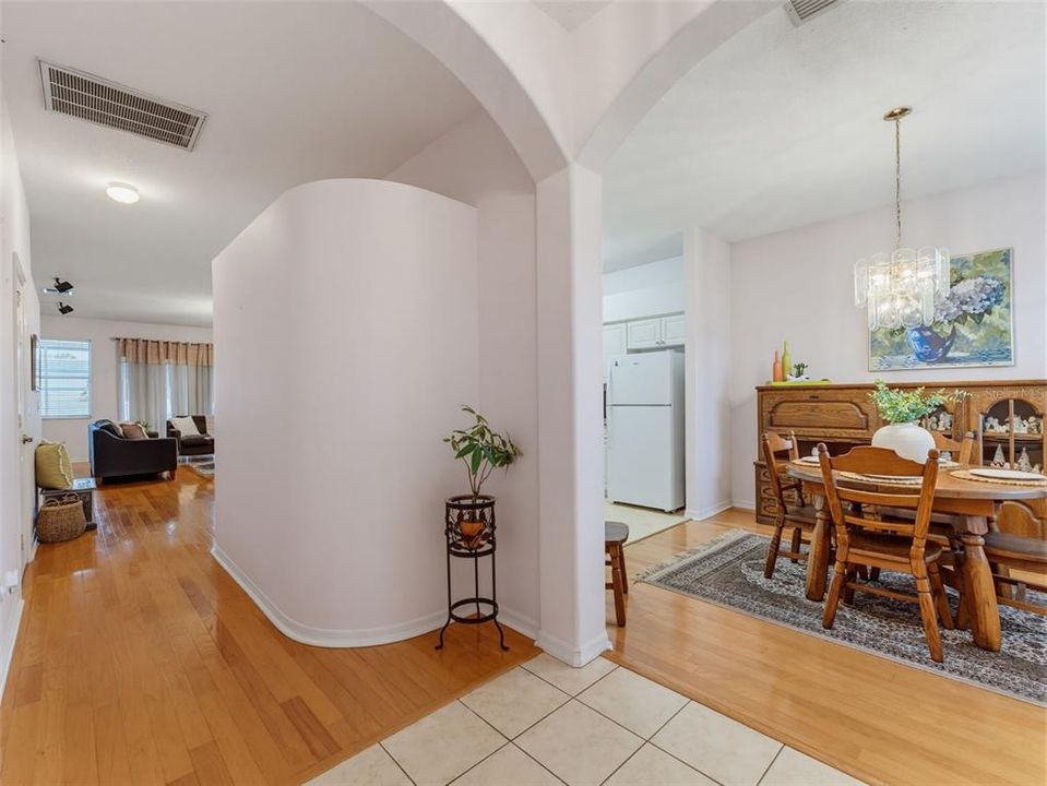 Active With Contract: $484,900 (3 beds, 2 baths, 1740 Square Feet)