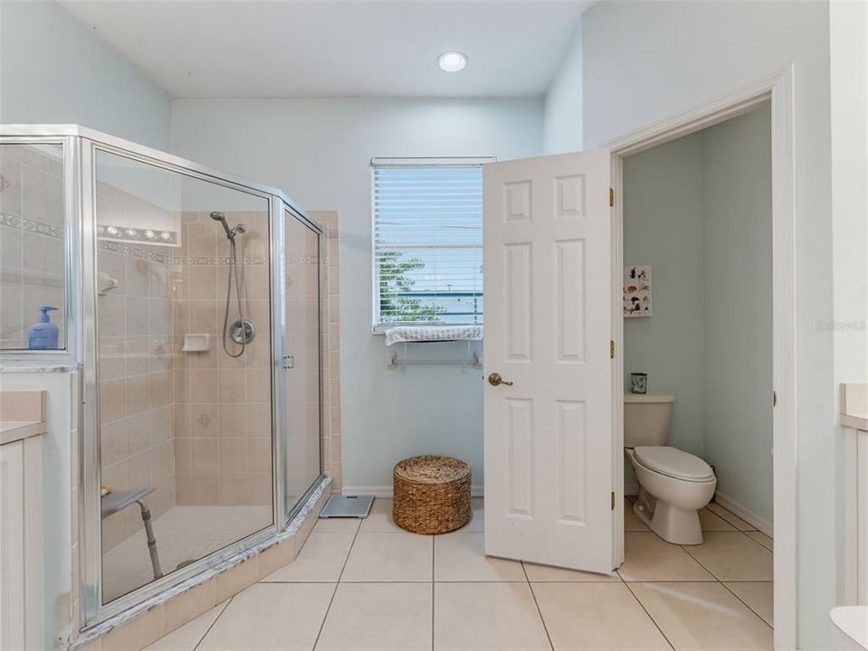 Active With Contract: $484,900 (3 beds, 2 baths, 1740 Square Feet)
