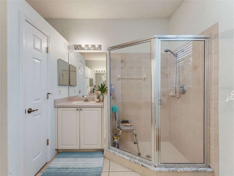 Active With Contract: $484,900 (3 beds, 2 baths, 1740 Square Feet)