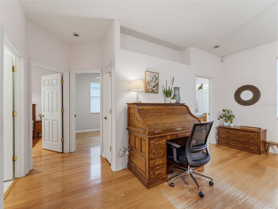 Active With Contract: $484,900 (3 beds, 2 baths, 1740 Square Feet)