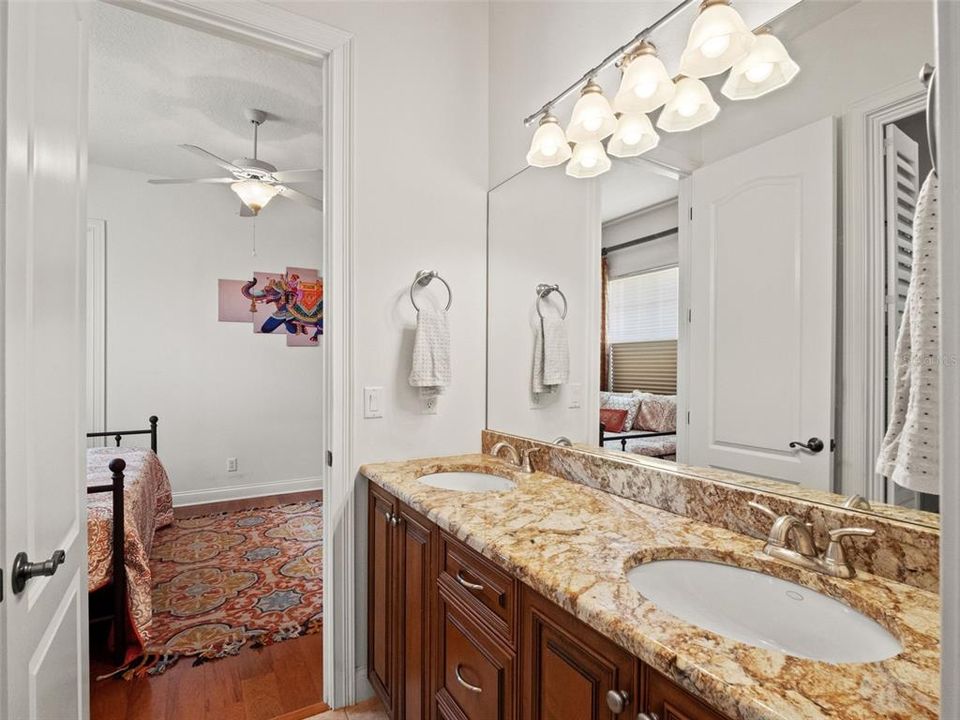 For Sale: $1,350,000 (5 beds, 3 baths, 4289 Square Feet)