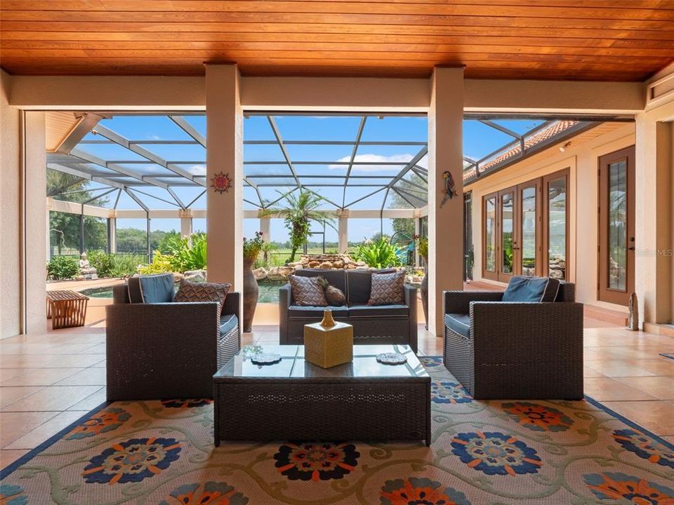 For Sale: $1,350,000 (5 beds, 3 baths, 4289 Square Feet)
