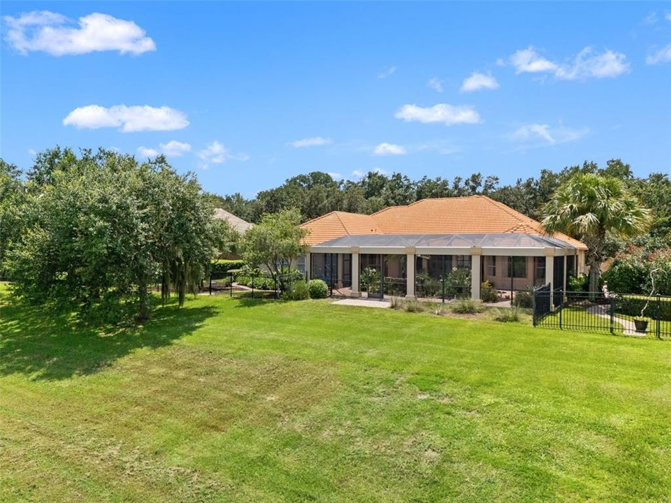 For Sale: $1,350,000 (5 beds, 3 baths, 4289 Square Feet)