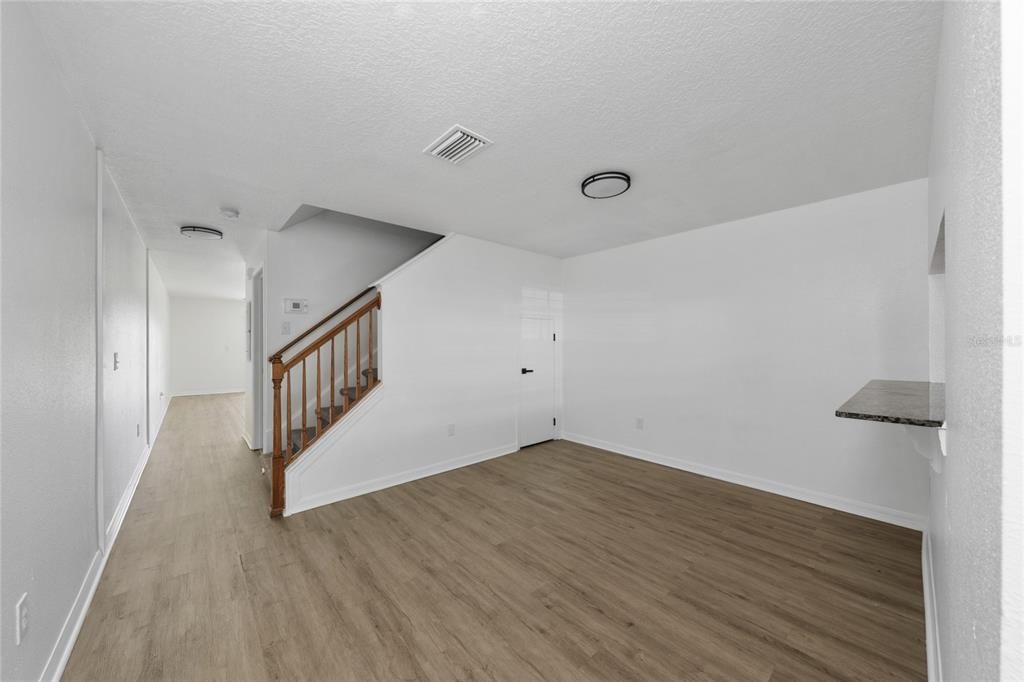 For Sale: $185,000 (2 beds, 2 baths, 1496 Square Feet)