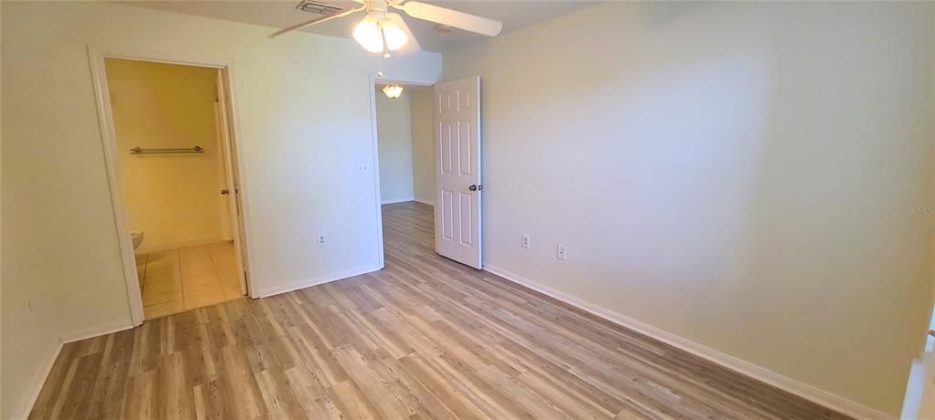 For Sale: $234,900 (3 beds, 2 baths, 1162 Square Feet)