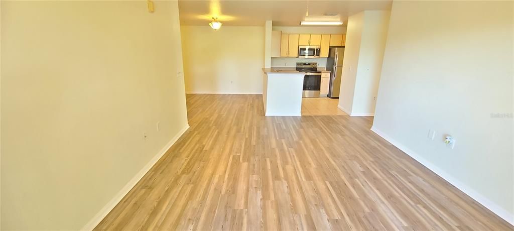 For Sale: $234,900 (3 beds, 2 baths, 1162 Square Feet)