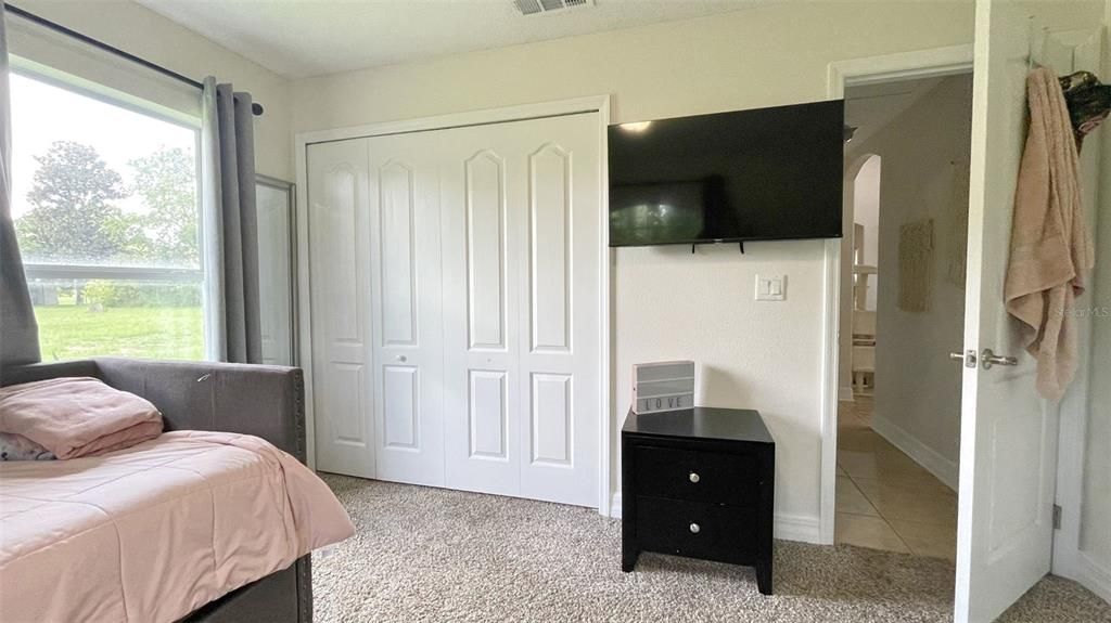 For Rent: $3,550 (4 beds, 3 baths, 2192 Square Feet)