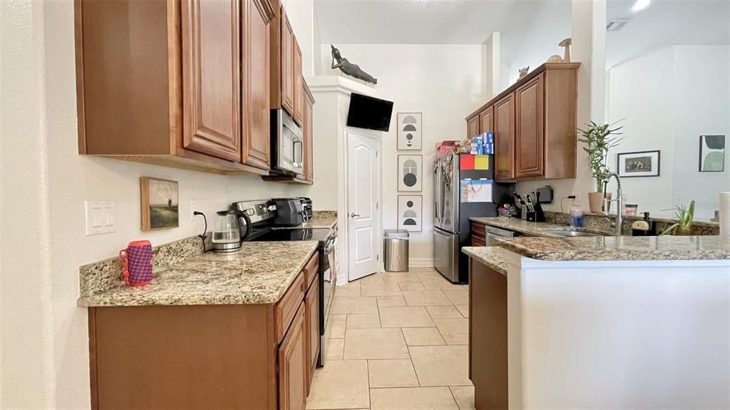 For Rent: $3,550 (4 beds, 3 baths, 2192 Square Feet)