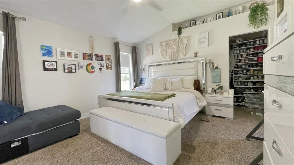 For Rent: $3,550 (4 beds, 3 baths, 2192 Square Feet)