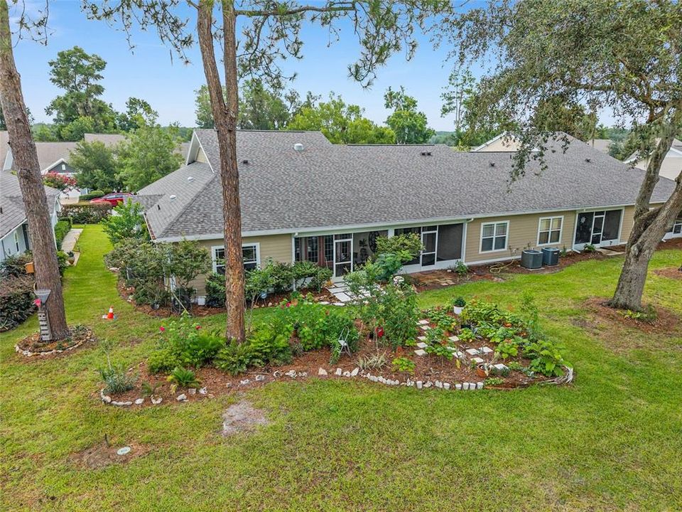 For Sale: $265,000 (2 beds, 2 baths, 1376 Square Feet)
