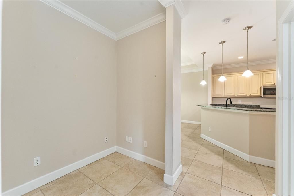 For Sale: $265,000 (2 beds, 2 baths, 1376 Square Feet)